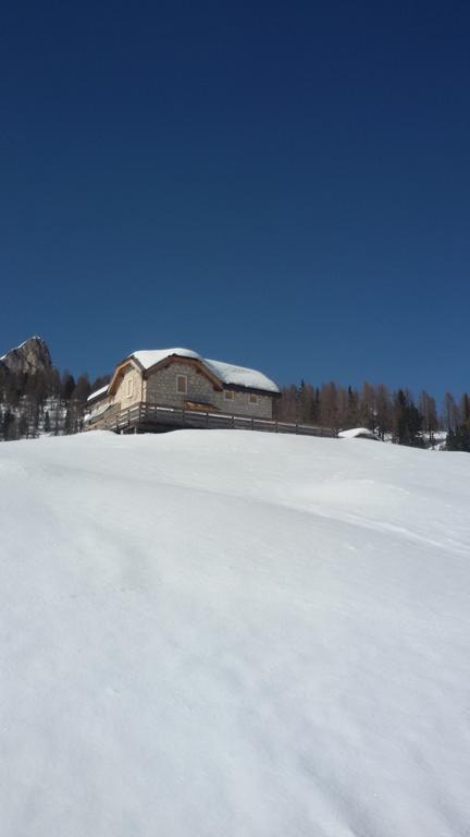 Hôtel Malga Giau à San Vito di Cadore Extérieur photo